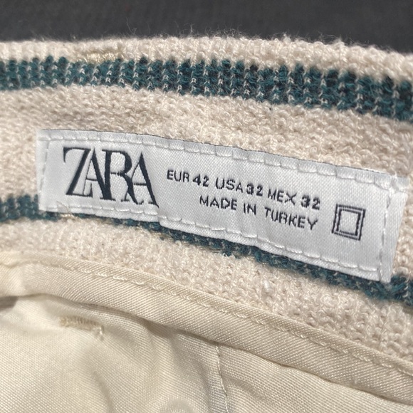 Zara linen men’s shorts size 32 off white colour with forest green stripes - Picture 4 of 4